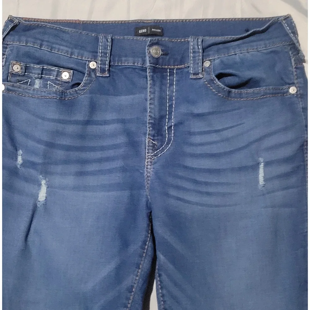 True Religion Geno Men's Relaxed Slim Fit Distressed Straight Leg Jeans‎ Size 36